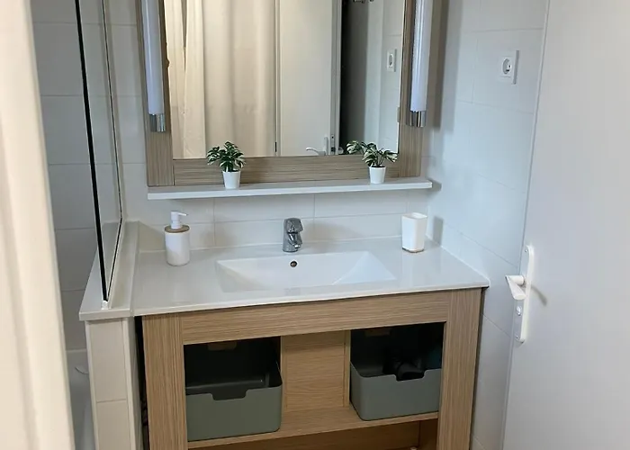 Wifi Parking, Tennis, Piscine Au Mileu Des Golfs De Valescure