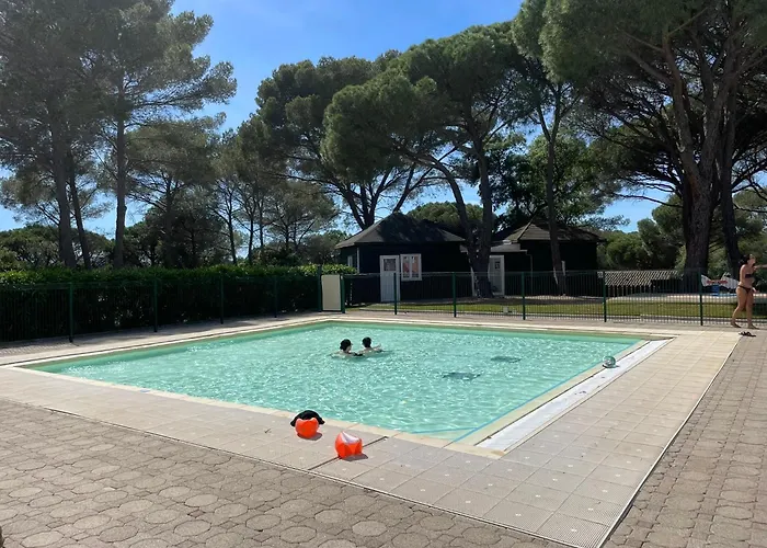 Wifi Parking, Tennis, Piscine Au Mileu Des Golfs De Valescure *